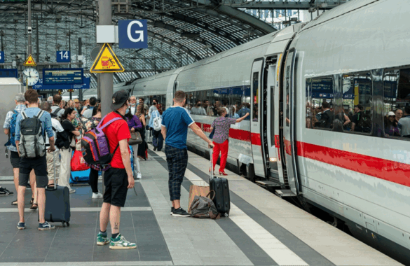 bahn-senkt-verluste-deutlich,-kämpft-weiter-mit-problemen