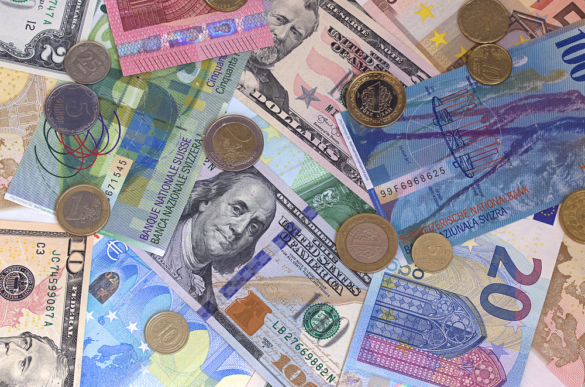 us-dollar-fällt-auf-rekordtief-zum-franken-und-euro