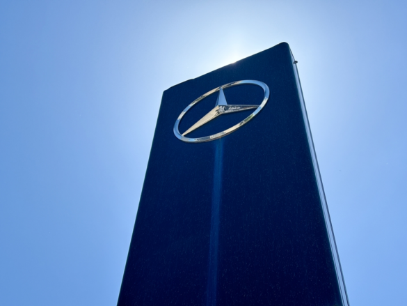 mercedes-baut-werk-in-ungarn-massiv-aus